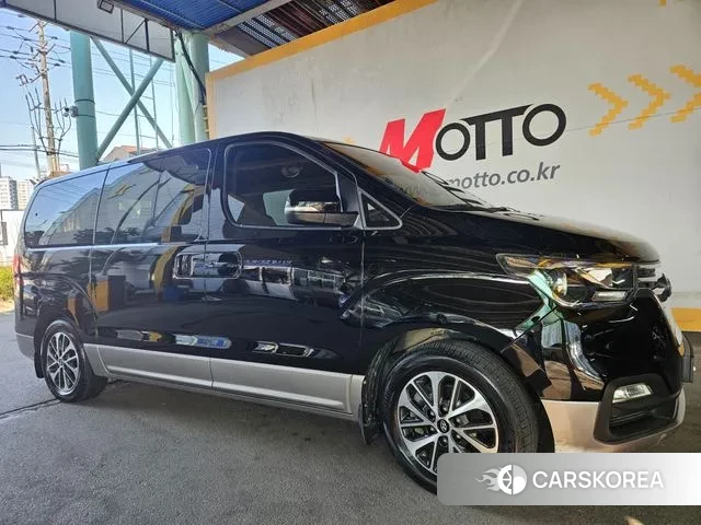 Hyundai The New Grand Starex id 3789667 из Кореи 13