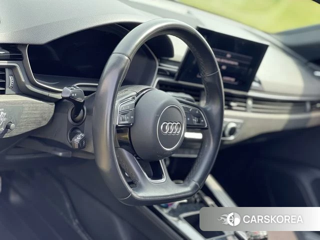 Audi A4L id 4301453 из Китая 10