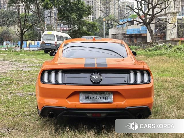 Ford Mustang 2021 Оранжевый из Китая, фото 6
