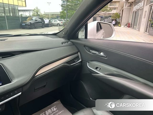 Cadillac XT4 id 4220994 из Китая 17