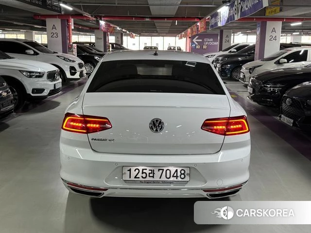 Volkswagen Passat GT (B8) 2018 Белый из Кореи, фото 3
