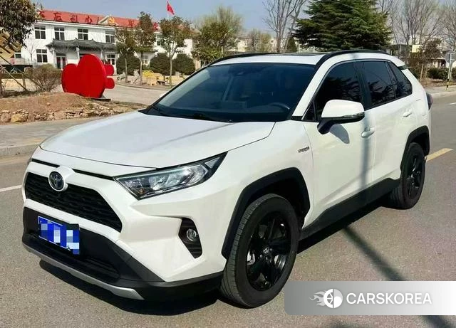 Toyota RAV4 Rongfang 2022 Белый из Китая, фото 3