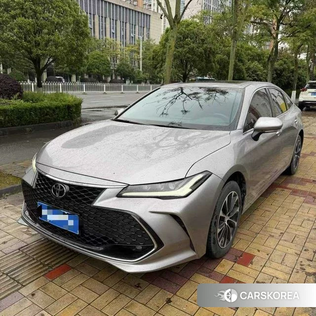 Toyota Asian dragon 2023 Серебристо-серый из Китая, фото 4