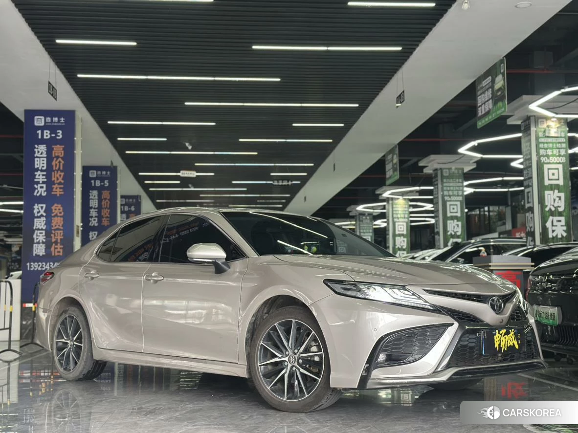 Toyota Camry id 4453101 из Китая 9