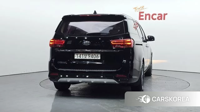 Kia The New Carnival id 4530187 из Кореи 23