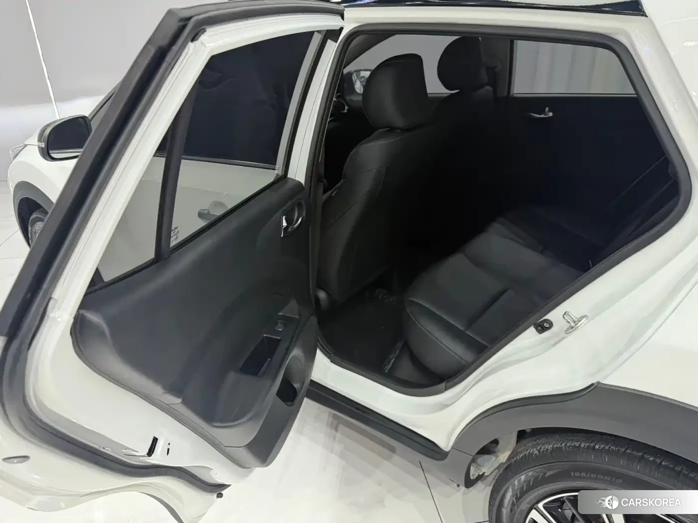 Kia KX1 id 4548036 из Китая 14