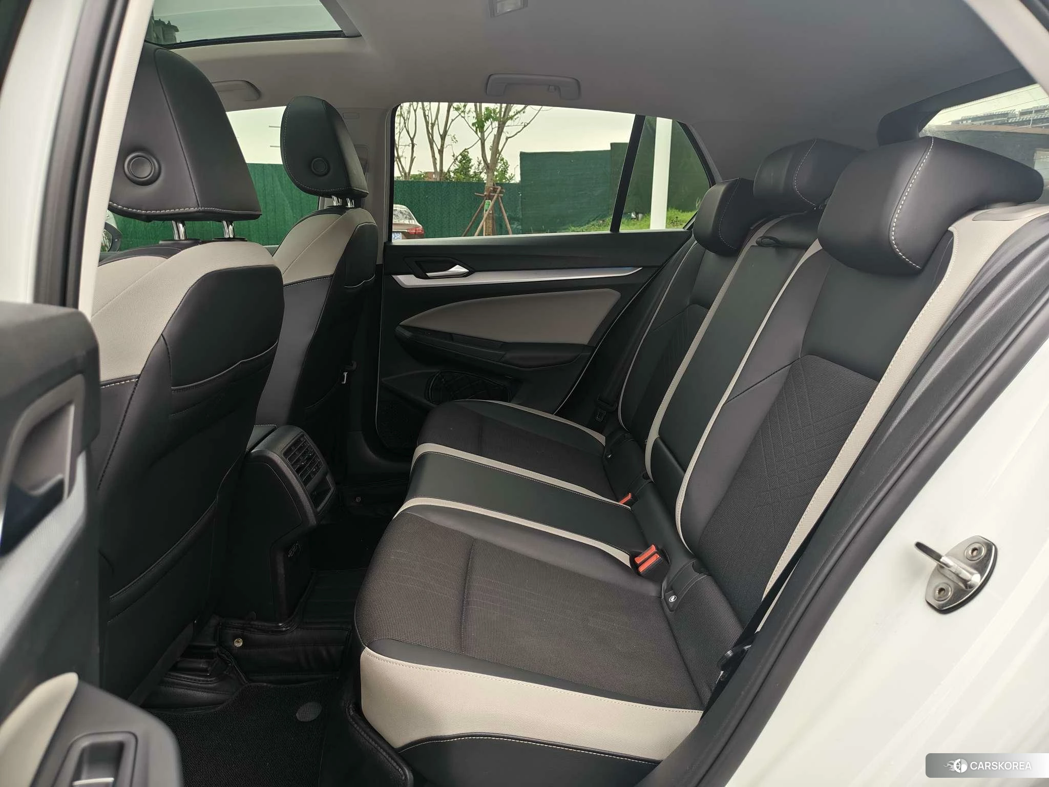 Volkswagen Golf id 4467876 из Китая 13