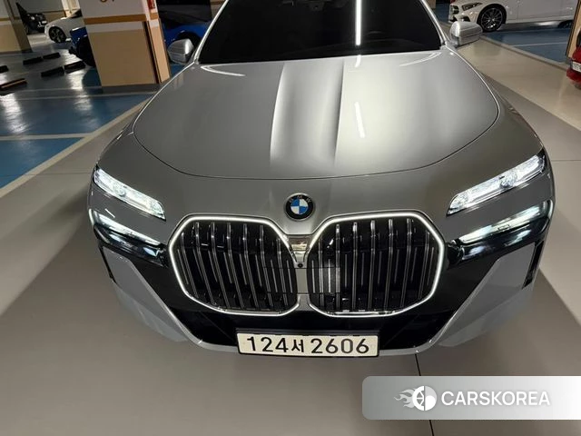 BMW 7 Series (G70) id 3903254 из Кореи 10