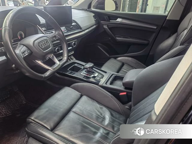 Audi Q5L 2021 Черный из Китая, фото 3