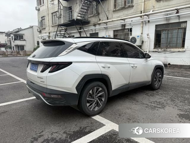 Hyundai Tucson 2023 Белый из Китая, фото 3