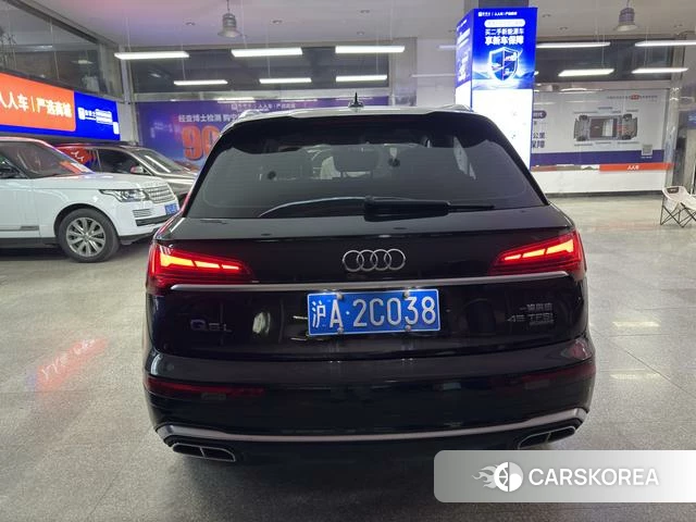 Audi Q5L 2022 Черный из Китая, фото 6