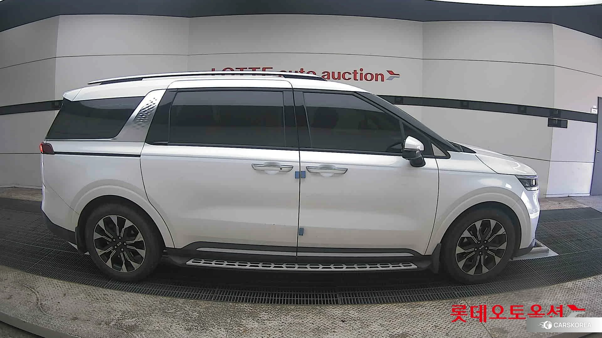 Kia Carnival id 3882096 из Кореи 23