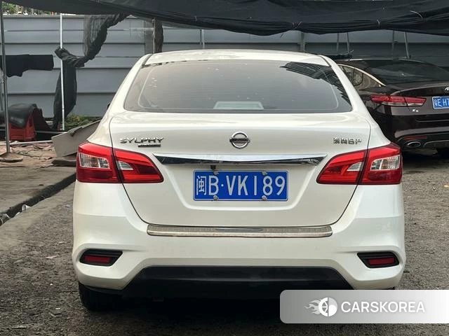Nissan Xuan Yi 2022 Белый из Китая, фото 3