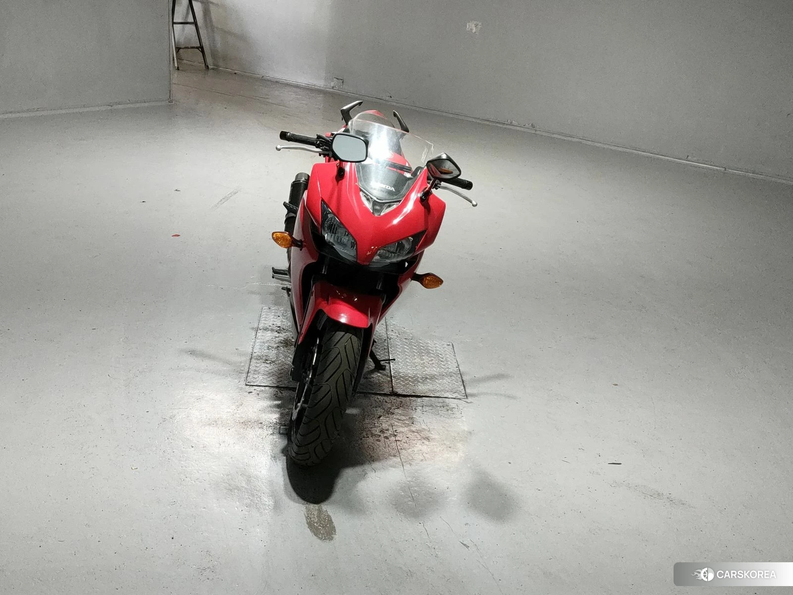 Проданный Honda CBR400R 2013 из Японии, фото 2