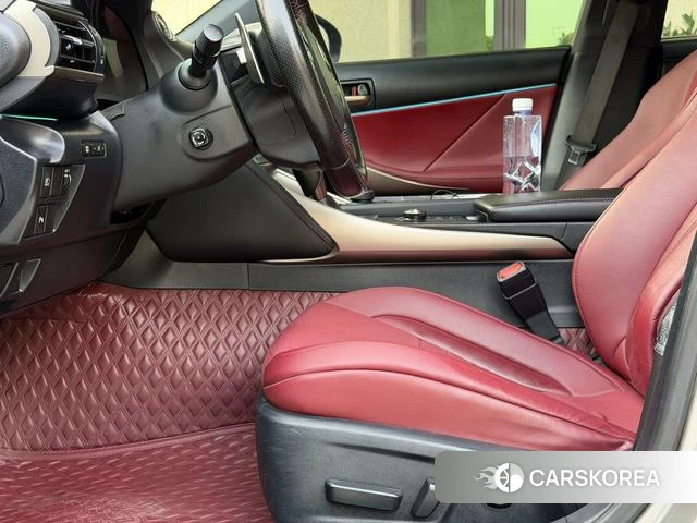 Lexus IS id 3888961 из Китая 16