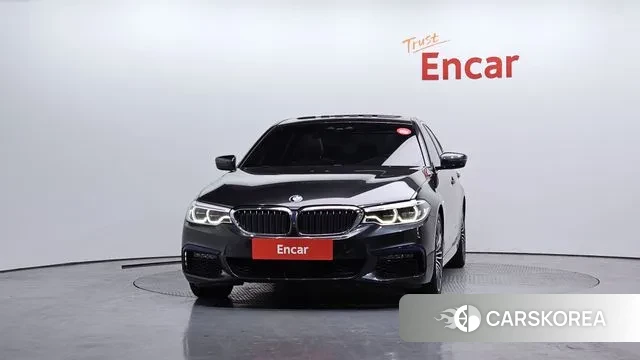 BMW 5 Series (G30) id 3727836 из Кореи 13