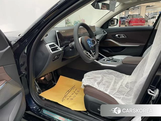BMW i3 id 4353364 из Китая 15