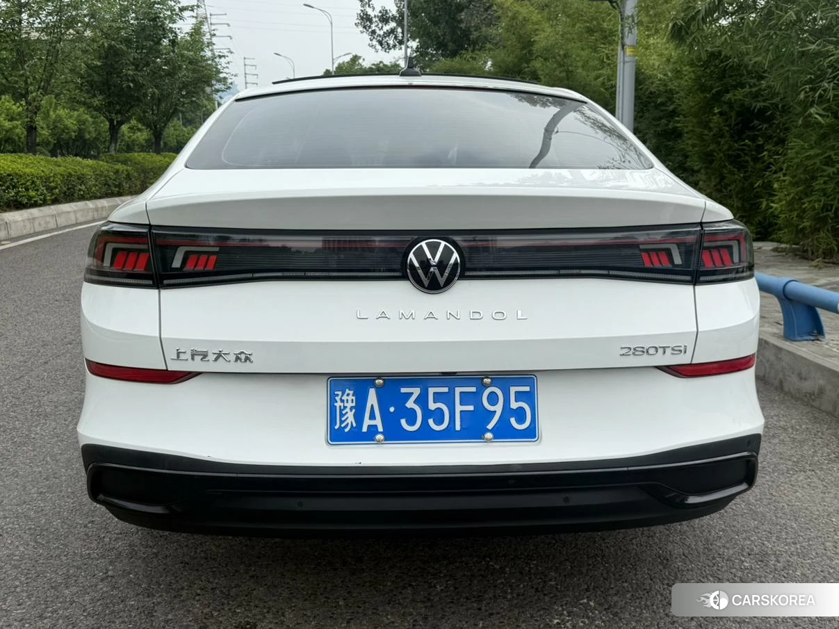 Volkswagen Lingdu 2022 Белый из Китая, фото 6