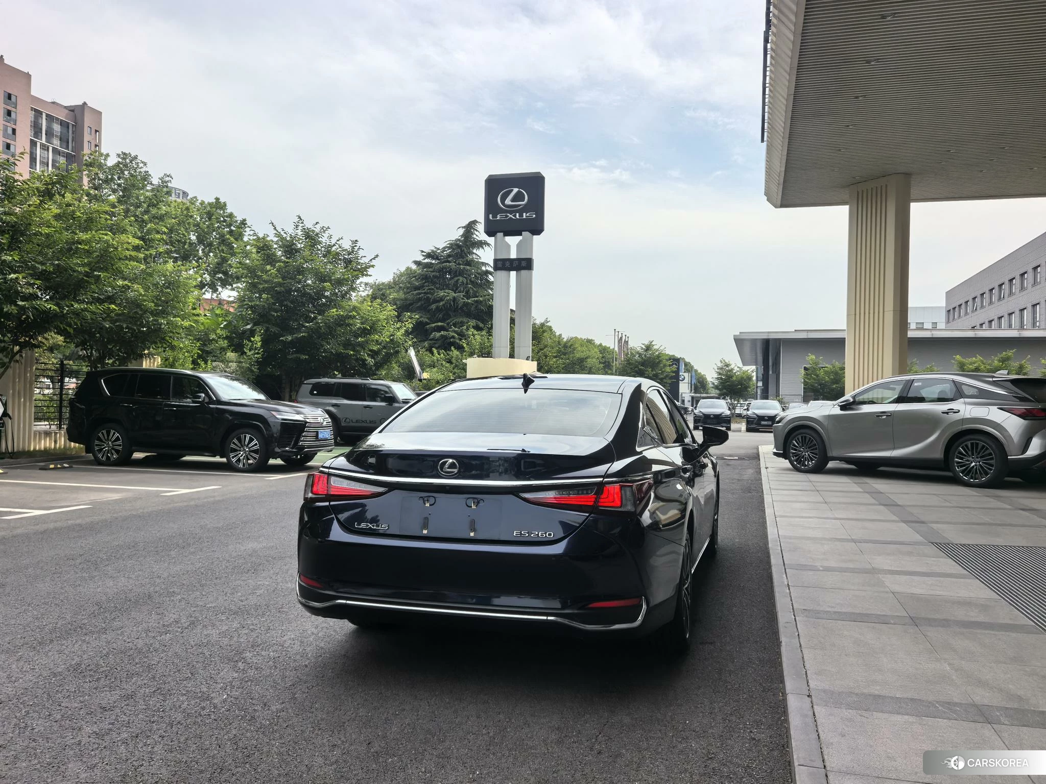 Lexus ES id 4441012 из Китая 10
