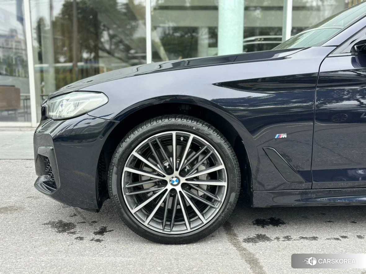 BMW 5 series 2021 Черный из Китая, фото 4