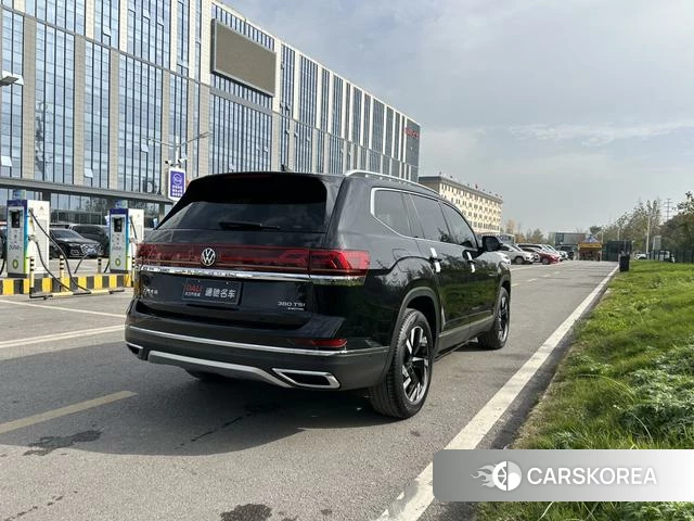 Volkswagen Tourang 2022 Черный из Китая, фото 5
