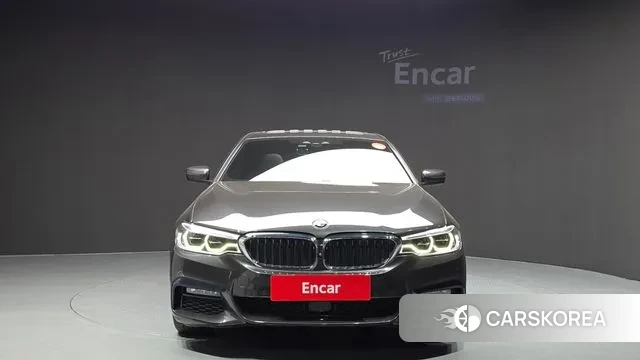 BMW 5 Series (G30) id 3344649 из Кореи 13