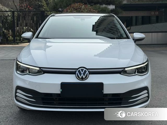Volkswagen Golf 2022 Белый из Китая, фото 3