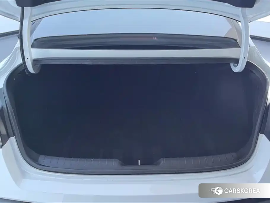 Hyundai Elantra id 4559715 из Китая 9