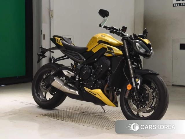 Triumph STREET TRIPLE 765 RS 2023 из Японии, фото 5