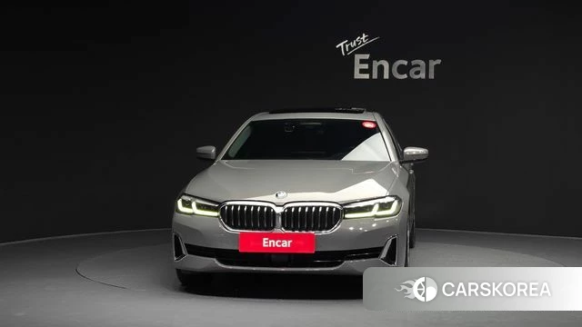 BMW 5 Series (G30) id 3794369 из Кореи 13