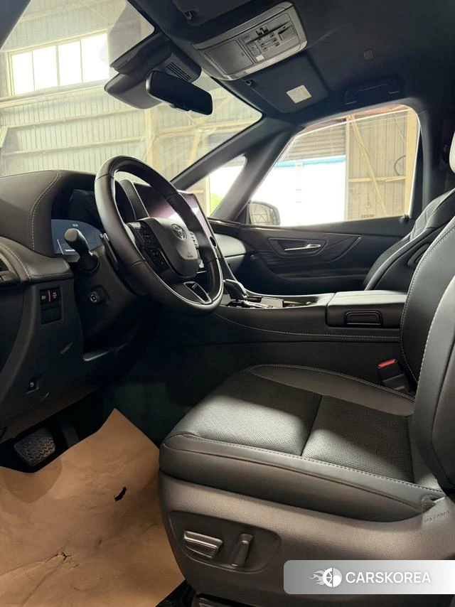 Toyota Elfa 2026 Белый из Китая, фото 6