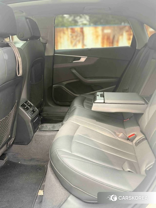 Audi A4L id 4313543 из Китая 13