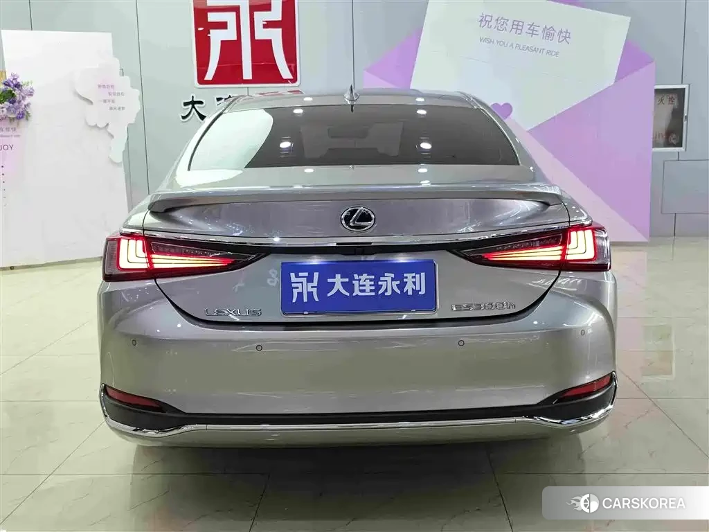 Lexus ES id 4583826 из Китая 11
