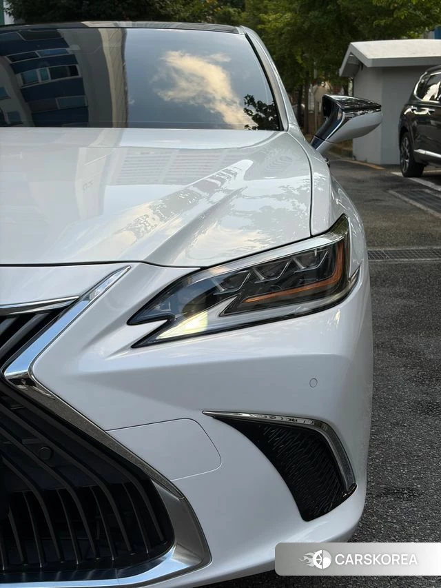 Lexus ES300h 7th generation 2019 Белый из Кореи, фото 6