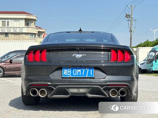 Ford Mustang 2022 Черный из Китая, фото 5