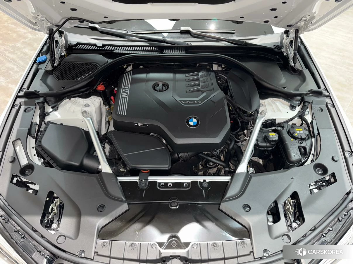 BMW 5 series id 4426909 из Китая 23