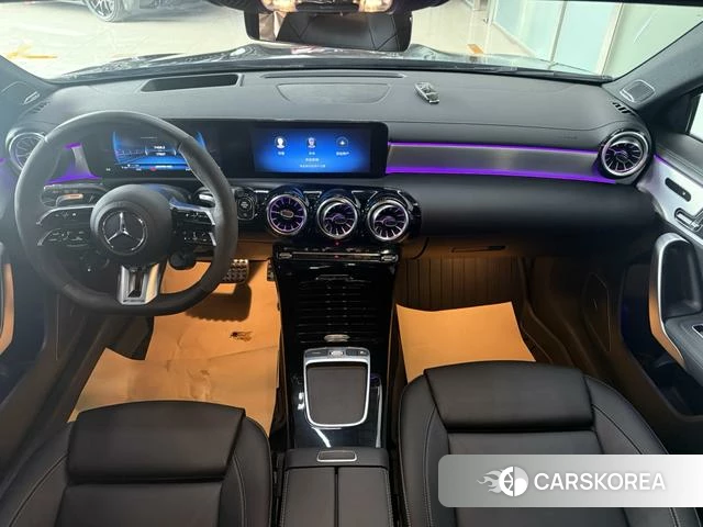 Mercedes-Benz Class A AMG (imported) 2024 Черный из Китая, фото 3