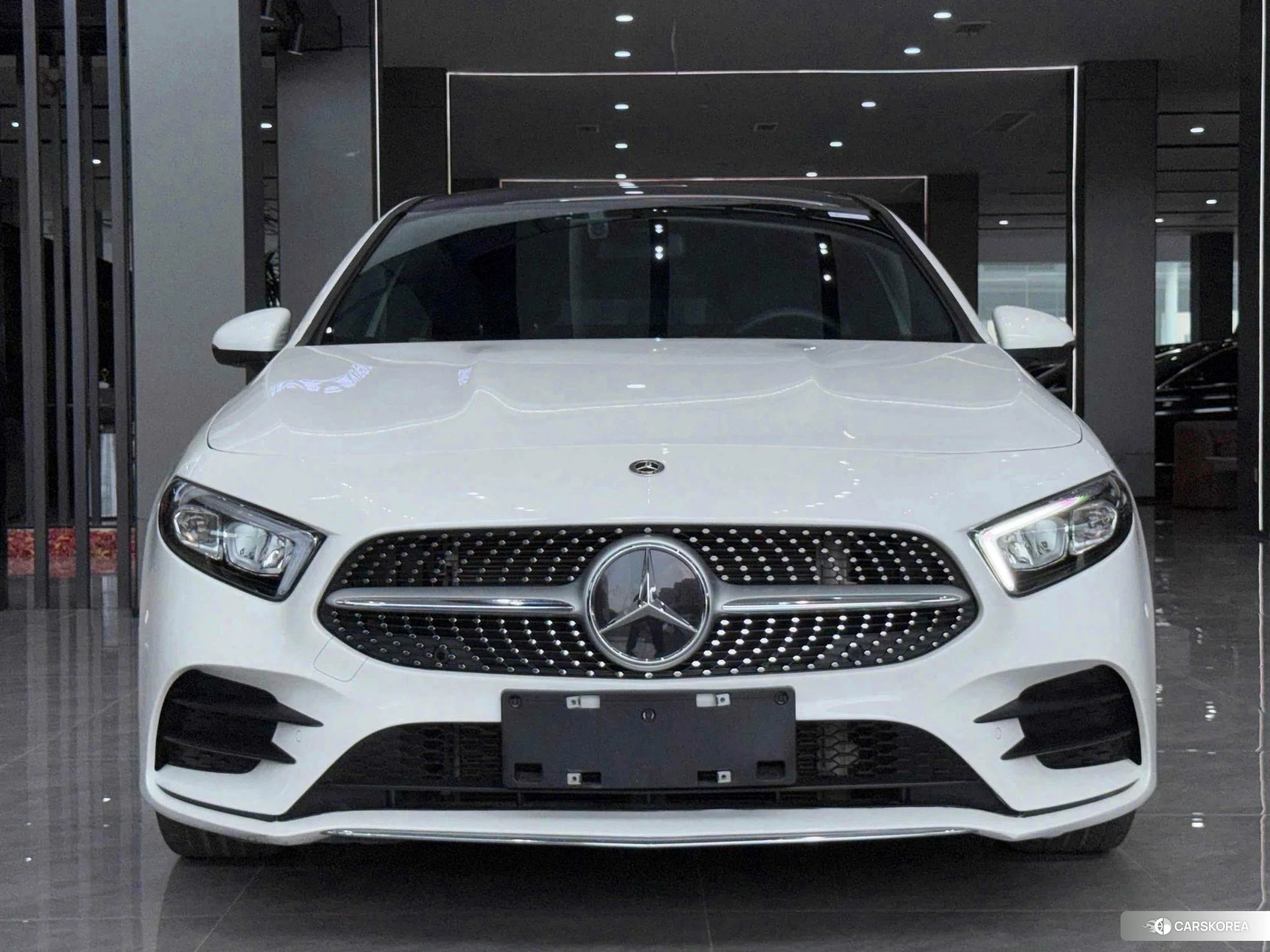 Mercedes-Benz Class A 2022 Белый из Китая, фото 3
