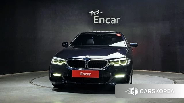 BMW 5 Series (G30) id 4377249 из Кореи 23