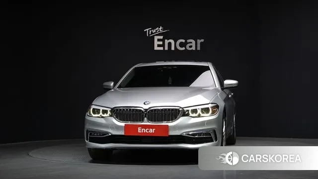 BMW 5 Series (G30) id 3546882 из Кореи 13