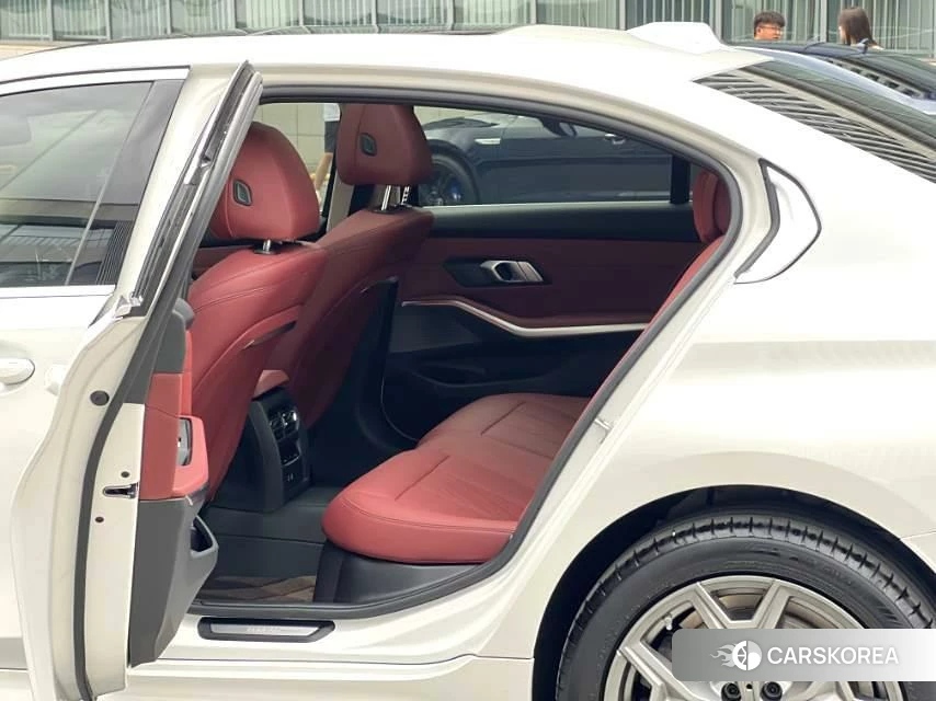 BMW i3 2024 Белый из Китая, фото 3