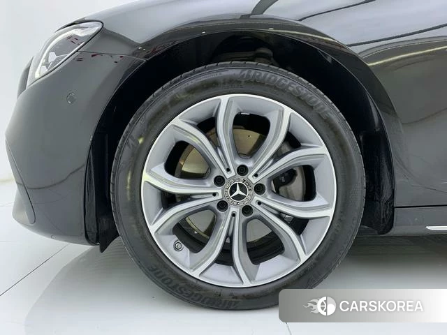 Mercedes-Benz E-class id 4290712 из Китая 21