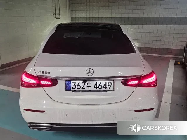 Mercedes-Benz E-Class W213 2021 Белый из Кореи, фото 3