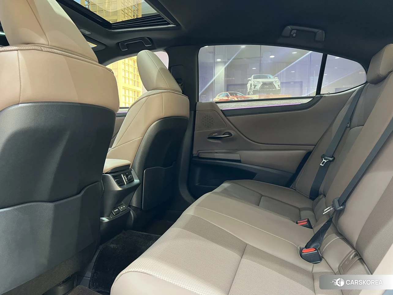Lexus ES id 4514792 из Китая 9