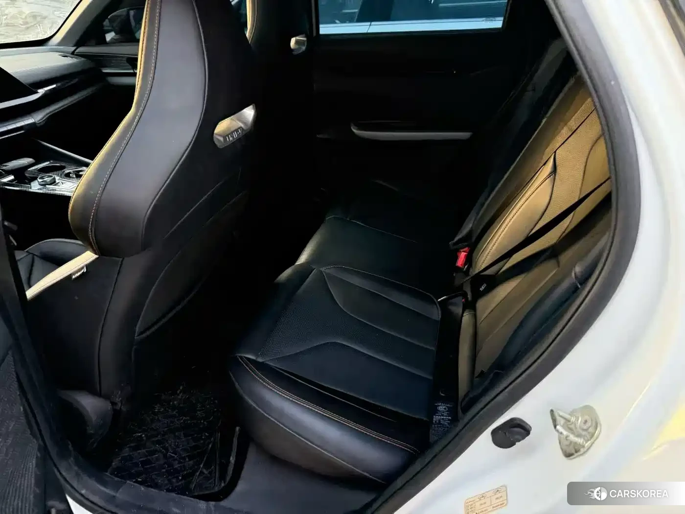 Chang'an Changan UNI-V 2023 Белый из Китая, фото 3