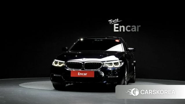 BMW 5 Series (G30) id 3905851 из Кореи 13