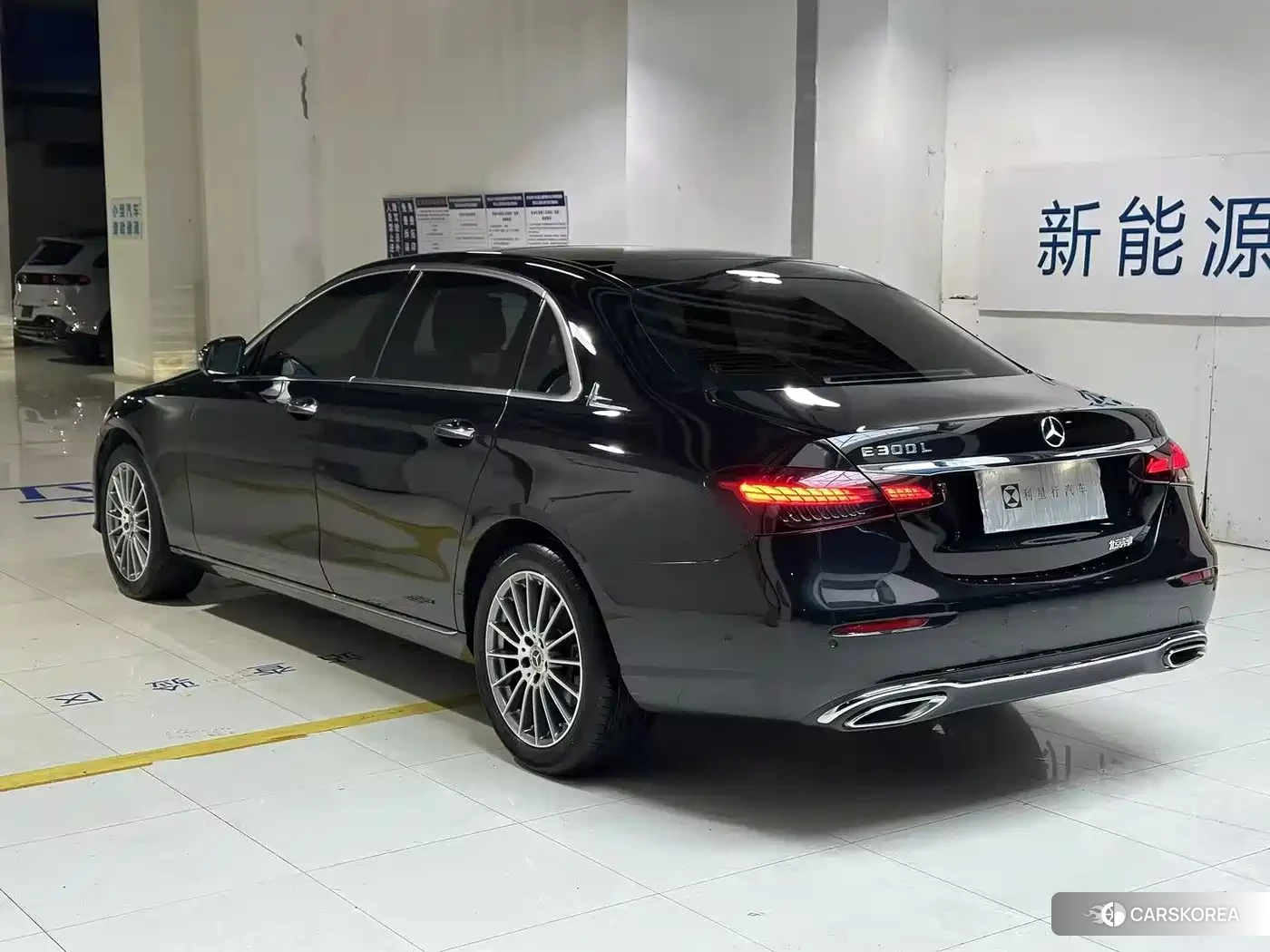 Mercedes-Benz E-Class id 4548334 из Китая 12