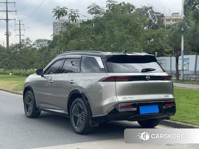 Nissan Exploring the land id 4277429 из Китая 12