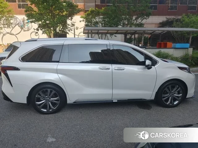 Toyota Sienna 4th Generation id 2883872 из Кореи 13