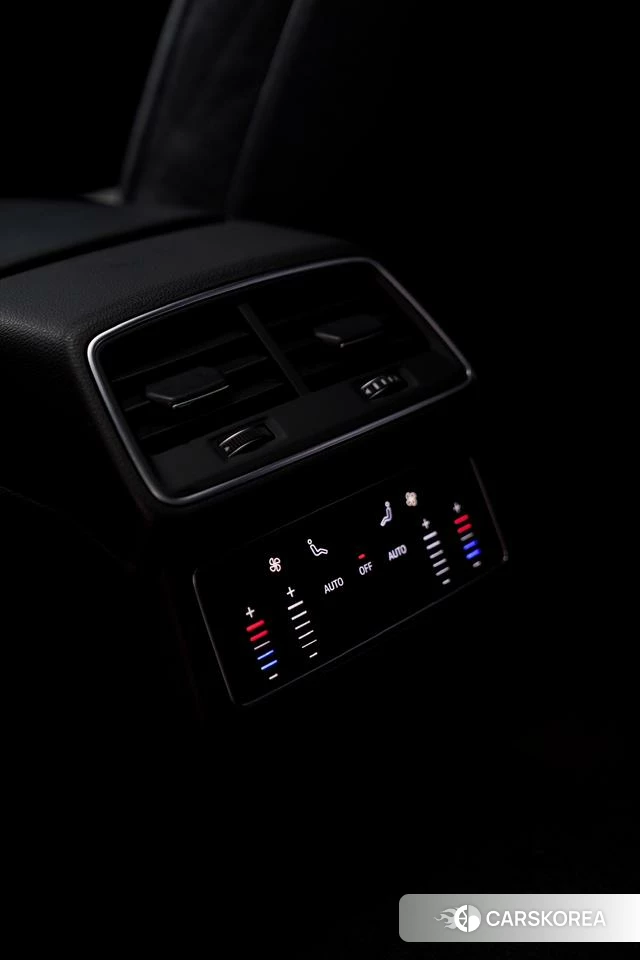 Audi A6L id 4265936 из Китая 17